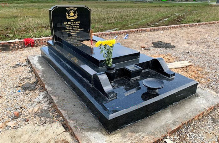 Mẫu mộ đá hoa cương
