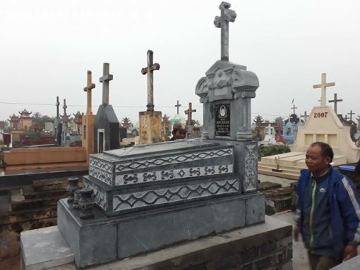 Mộ đá công giáo - Mẫu 15