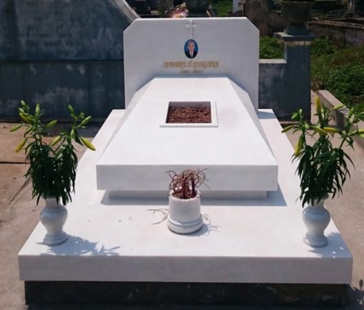 Mộ đá trắng - Mẫu 07